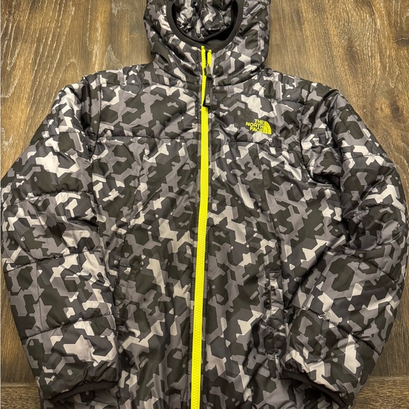 The North Face Jacket Boys Puffer Full Zip Reversible Camo size Large 14/16 - Picture 2 of 8